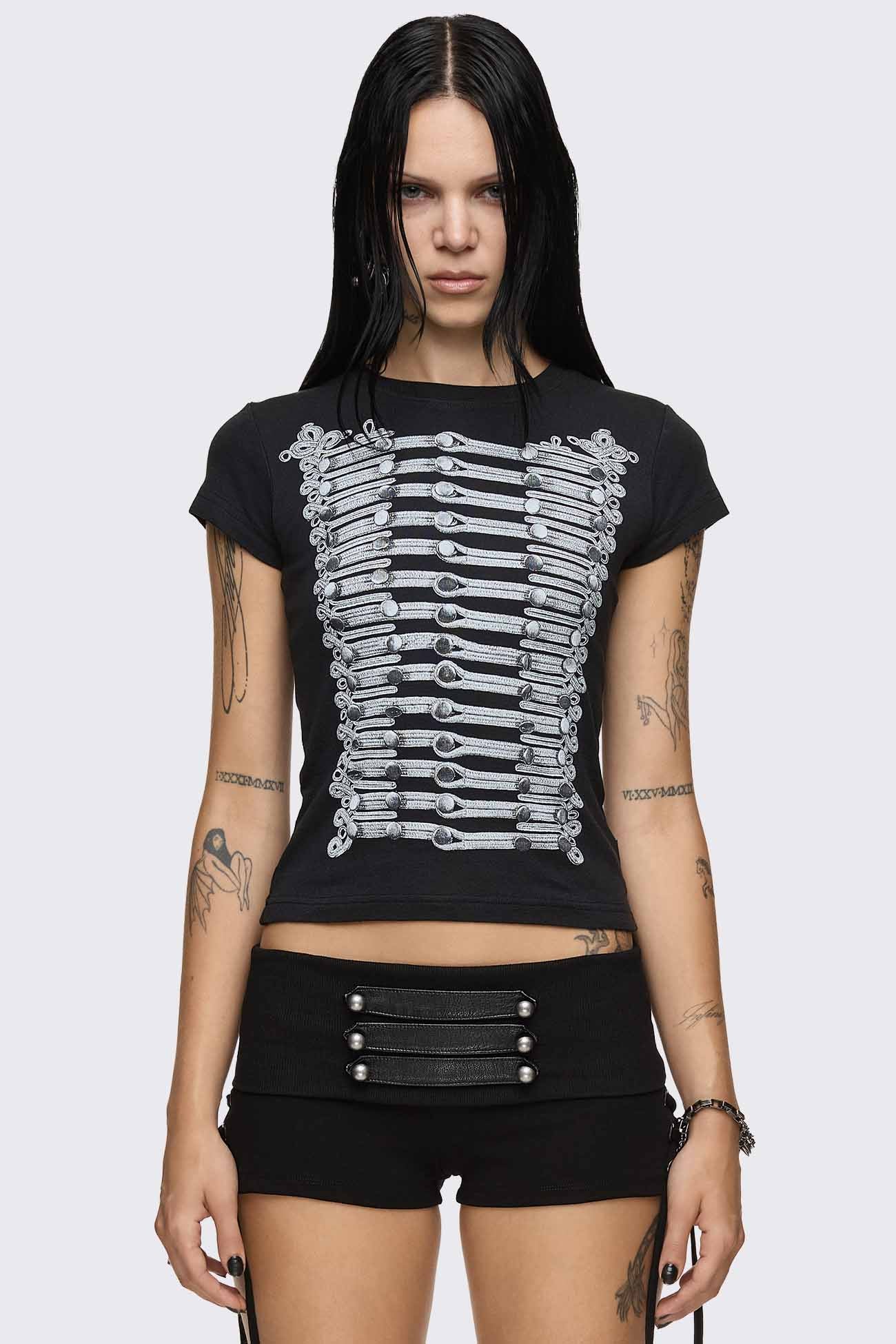 Black baby tee with military-style braided graphic print, short sleeves, crew neck and regular length.