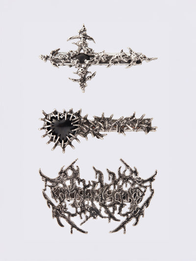 Set of 3 pieces of sigilism hair clips in silver.