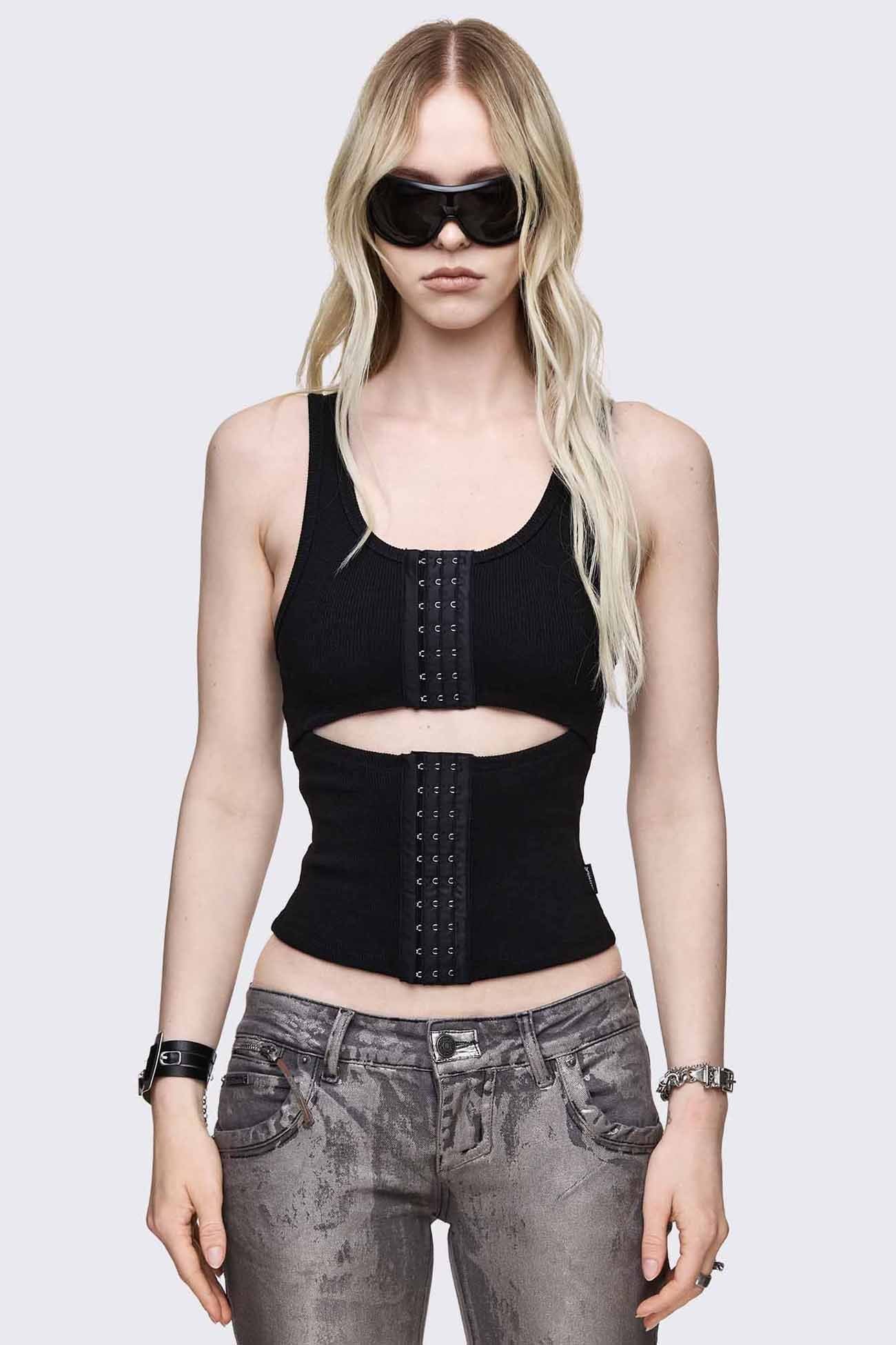 Black ribbed tank top with hook and eye front, underbust cut-out, scoop neckline and cropped slim fit.